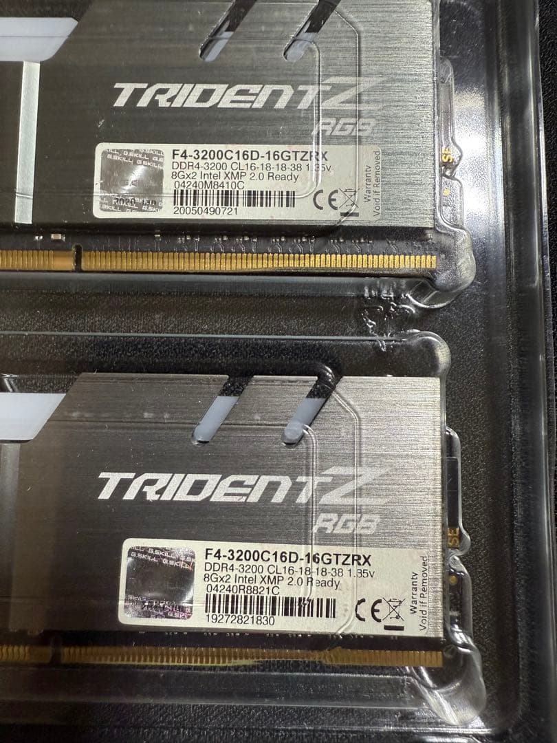 メモリー G.SKILL TRIDENT Z RGB 32GB (8GBx4) DDR4