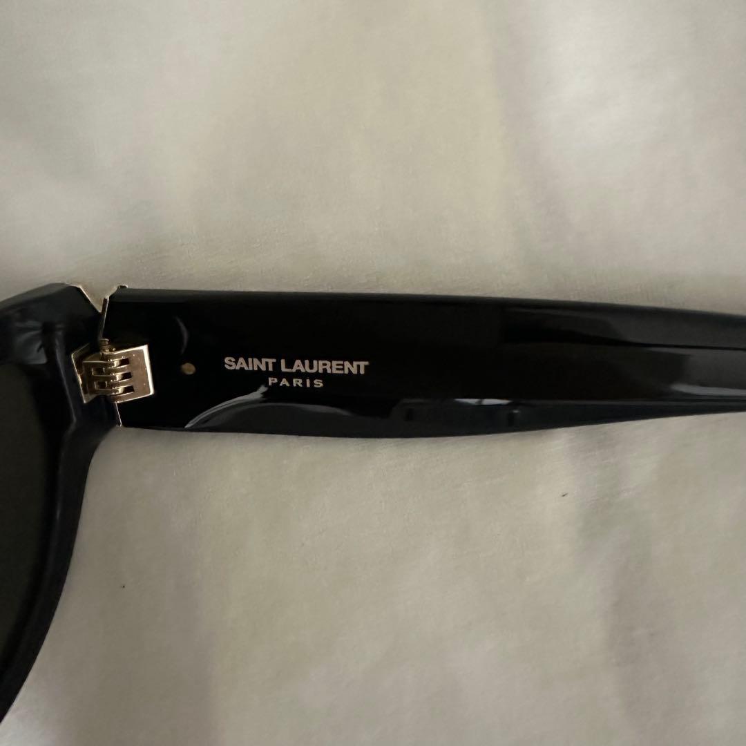 ロゼ着用　サンローラン　SL M94