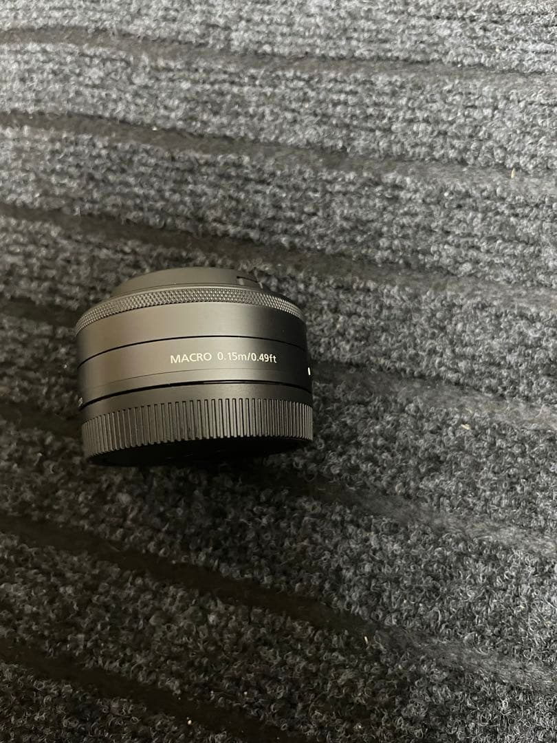 CANON EF-Mレンズ　 22mm 1:2 STM 美品