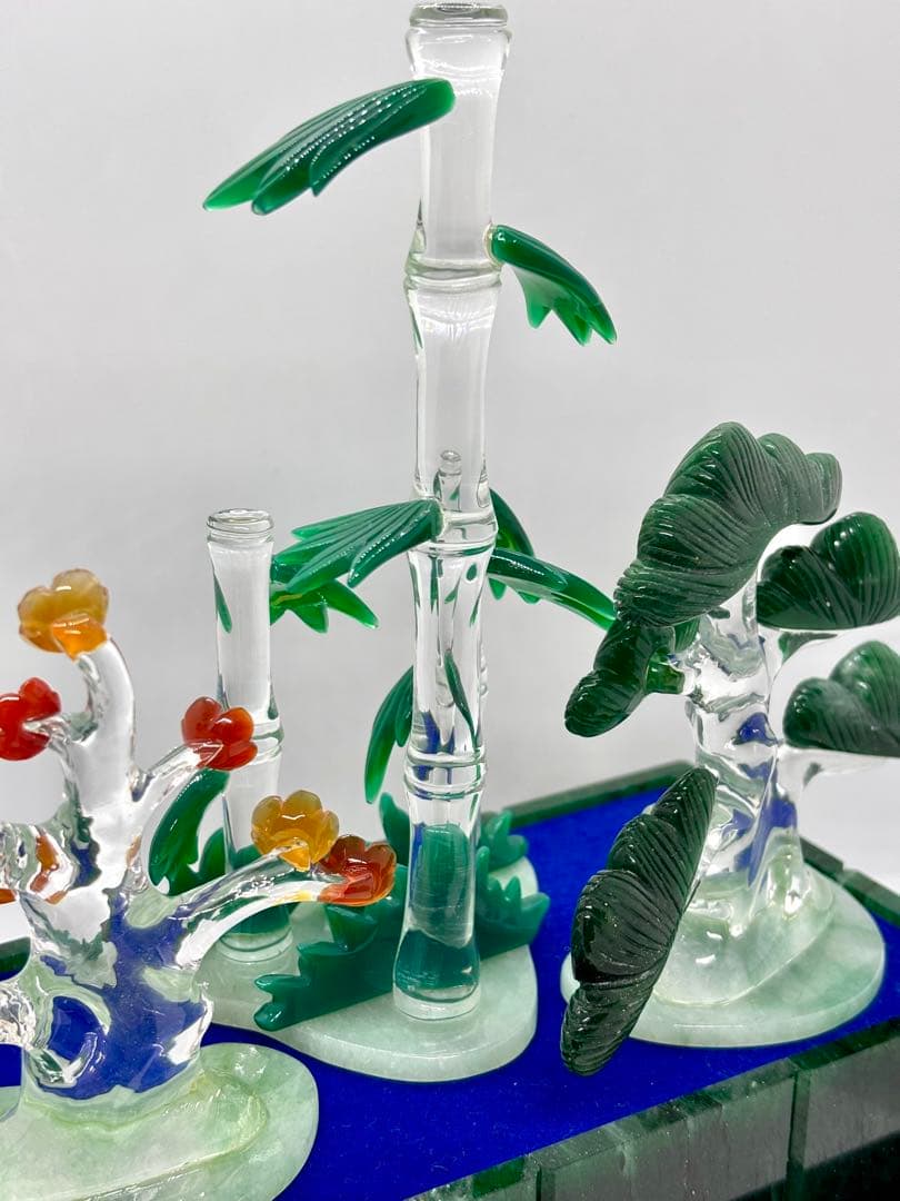 #伝統工芸士　保山作　『松竹梅』 天然石細工 置物