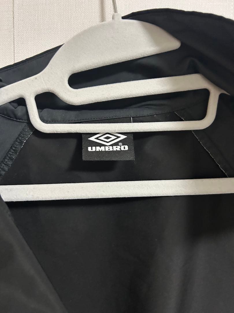 【激レア】9090 × UMBRO ナイロンジャケット Lサイズ 完売品 黒