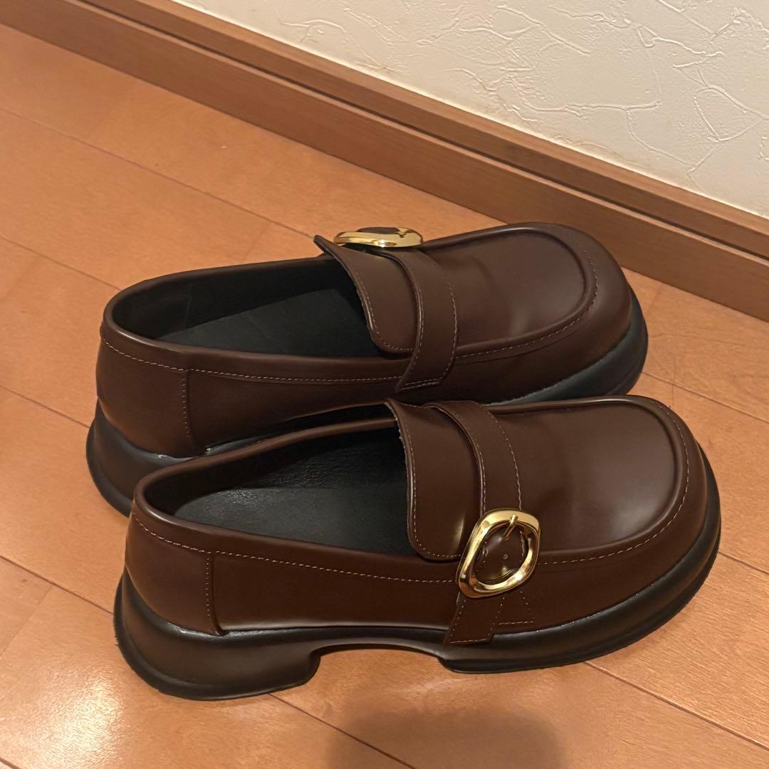 OLUN ニュアンスバックルローファー/ブラウン/Mサイズ