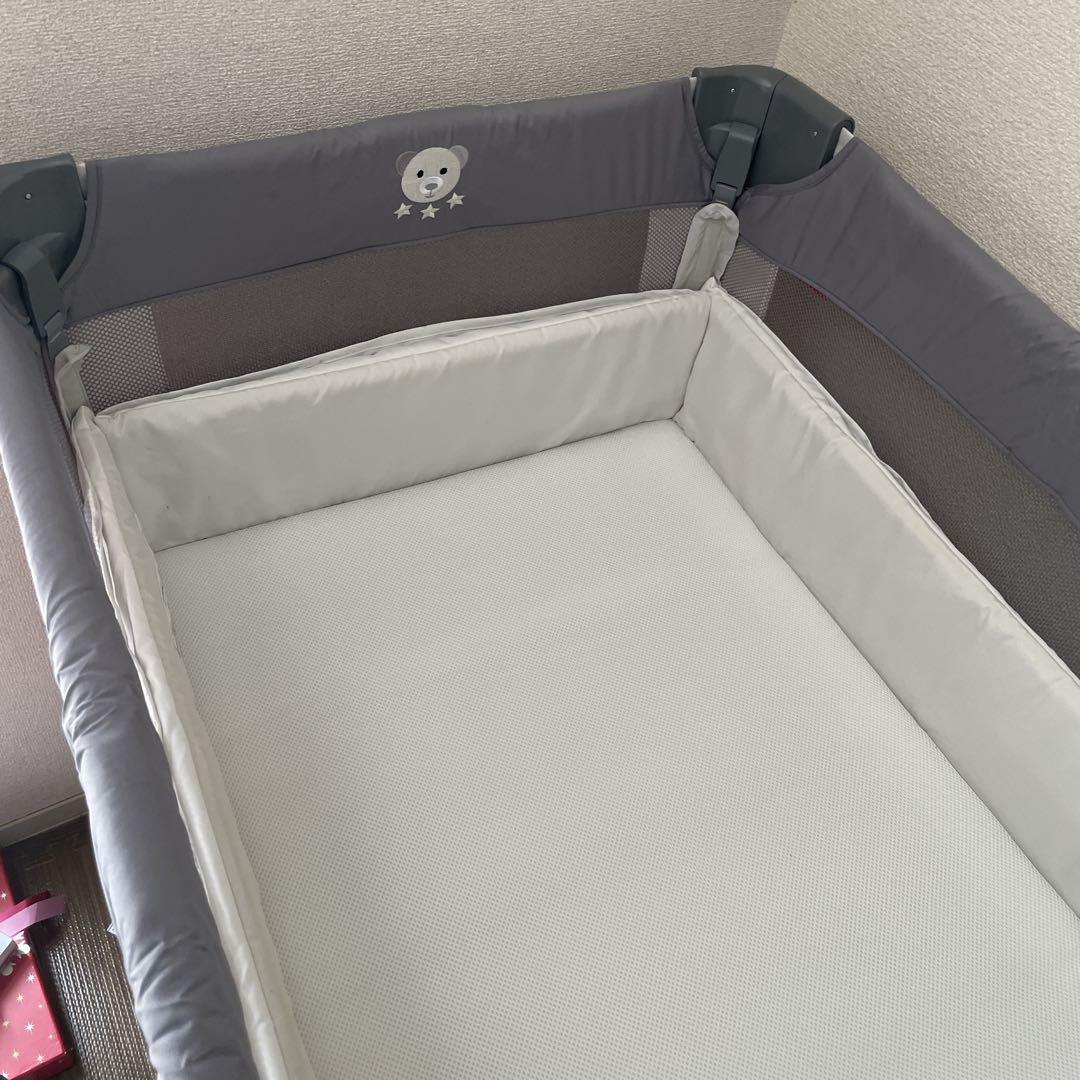 【美品】アップリカ ココネルエアー グレーベアー AB ベビーベッド