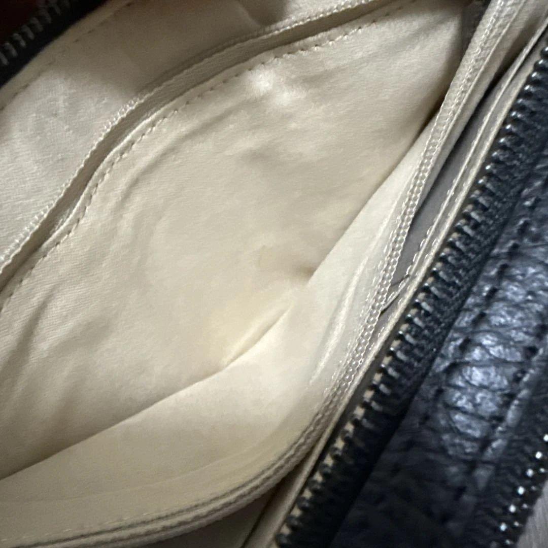 アタオ アミュレットケリー ショルダーウォレット 本革 クロスボディ