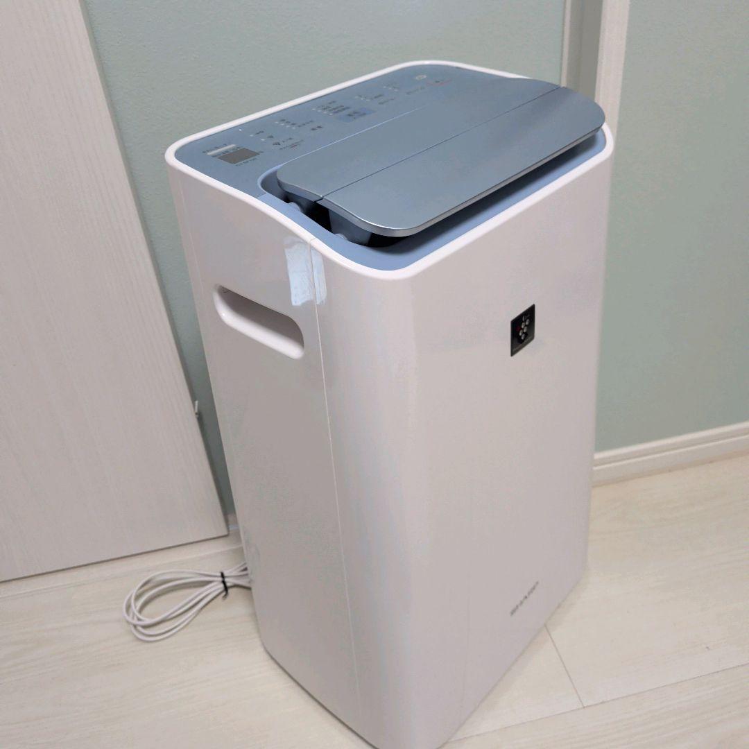 【美品】シャープ　空気清浄除湿機　CV-EF120-W