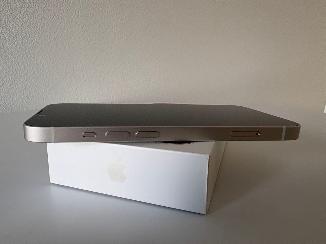 【新品】iPhone14 256GB スターライト SIMフリー