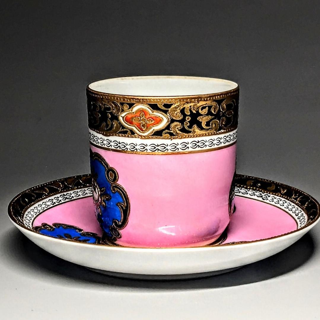 名古屋製陶 オールドメイトウ 金盛上ピンク地華装飾 キャビネットカップ＆ソーサー