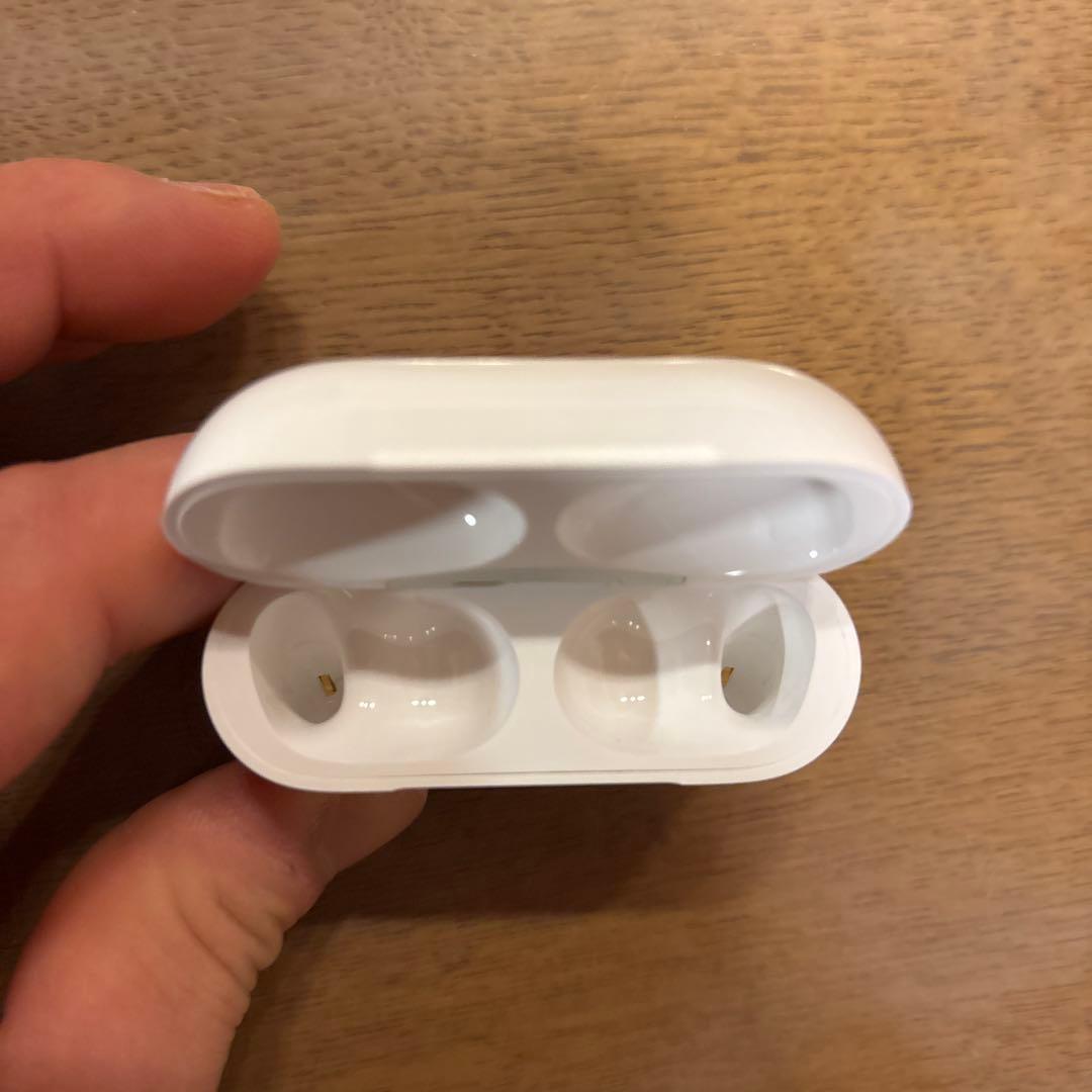 AirPods Pro (第2世代) 本体　おまけイヤーチップMサイズ付き