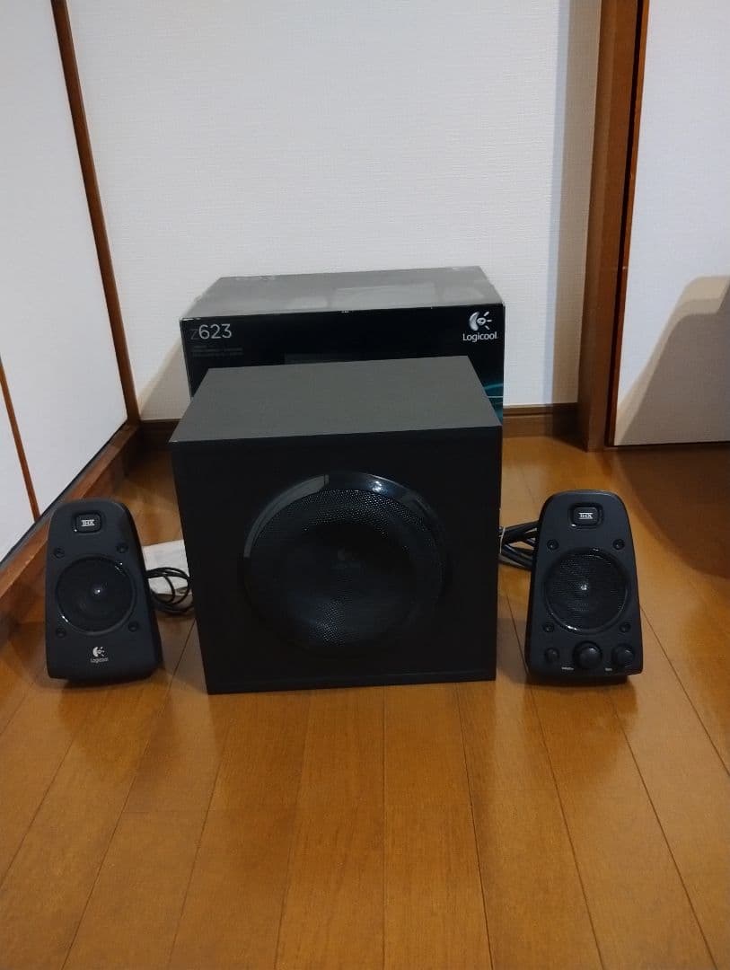 Logitech Z623 2.1chサウンドシステム
