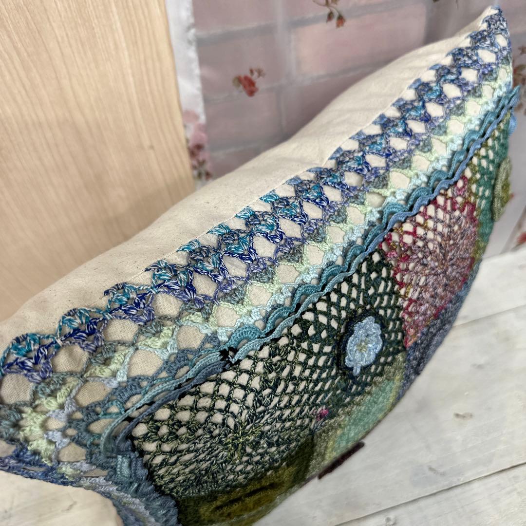 クッションカバー オリムパス刺繍糸　ハンドメイド 手編み　hand work