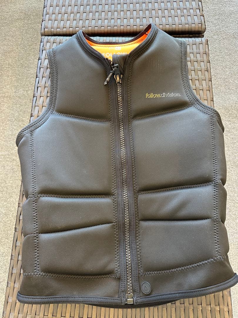 FOLLOW DIVISION 2 IMPACT XL 黒 ネオプレン ベスト