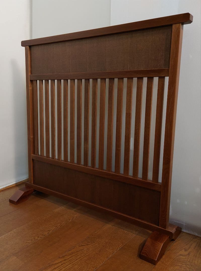 衝立　伝統和風格子状衝立　枯茶色仕上げ　天然杢タモ無垢材フレーム１枚式②