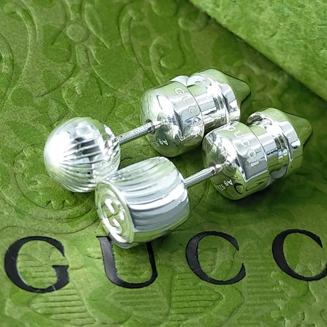 ★SALE★【GUCCI】インターロッキング　G　ボール　アシンメトリー　ピアス
