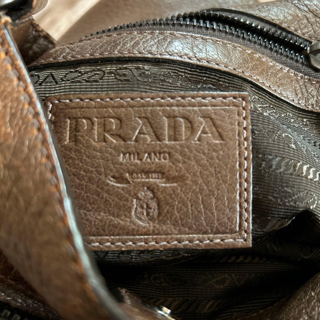 お値下げPRADA ブラウン レザー サコッシュ 袋付き