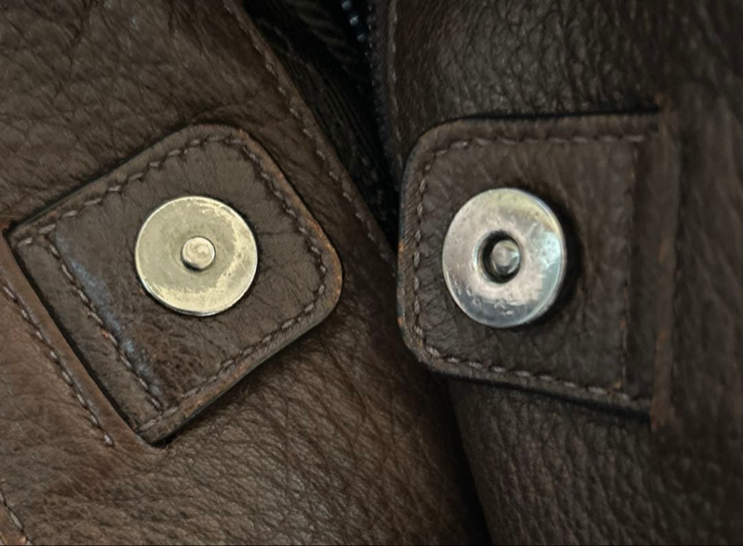 お値下げPRADA ブラウン レザー サコッシュ 袋付き