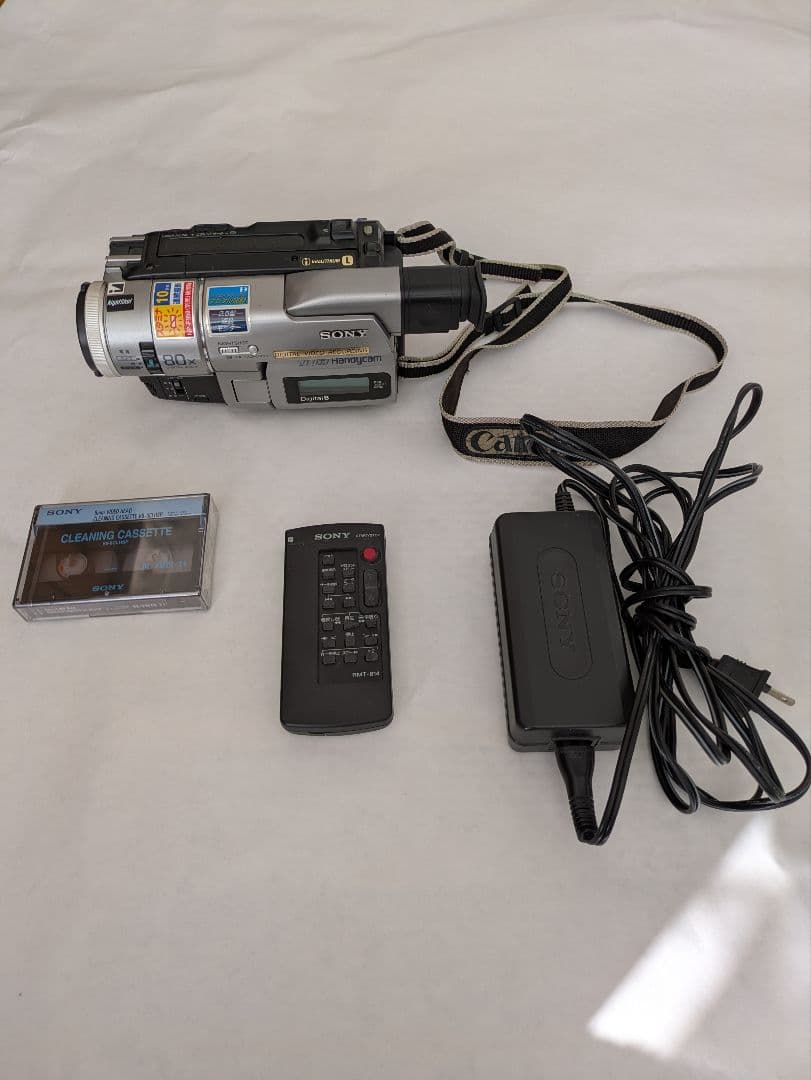 SONY　[動作確認済]　高画質8ミリビデオカメラDCR-TRV110