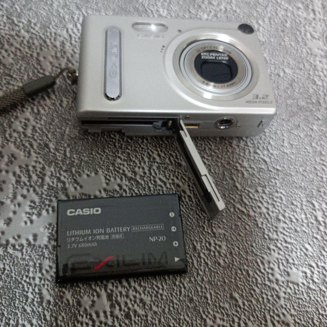 デジタルカメラ CASIO EXILIM ZOOM EX-Z3