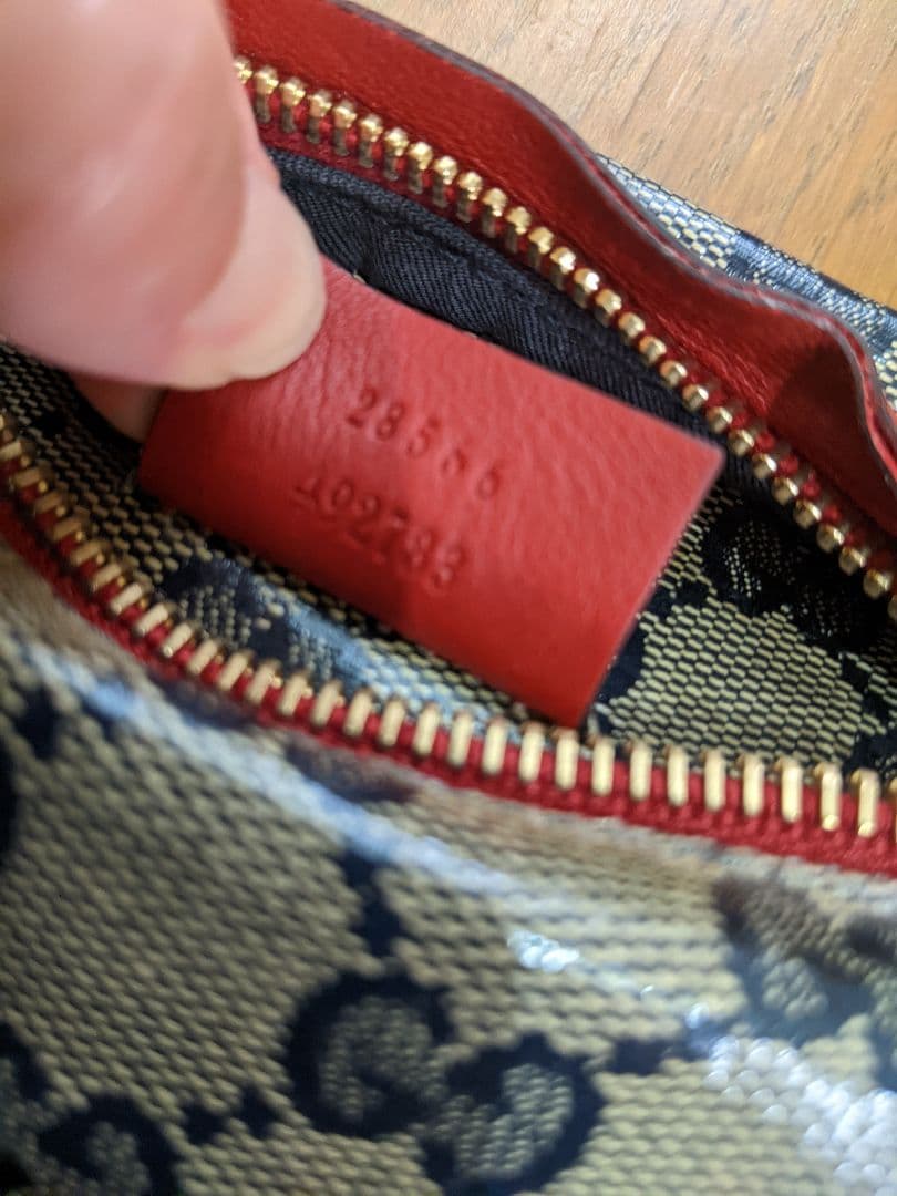 Gucci GGパターン ボディバッグ　ウエストポーチ