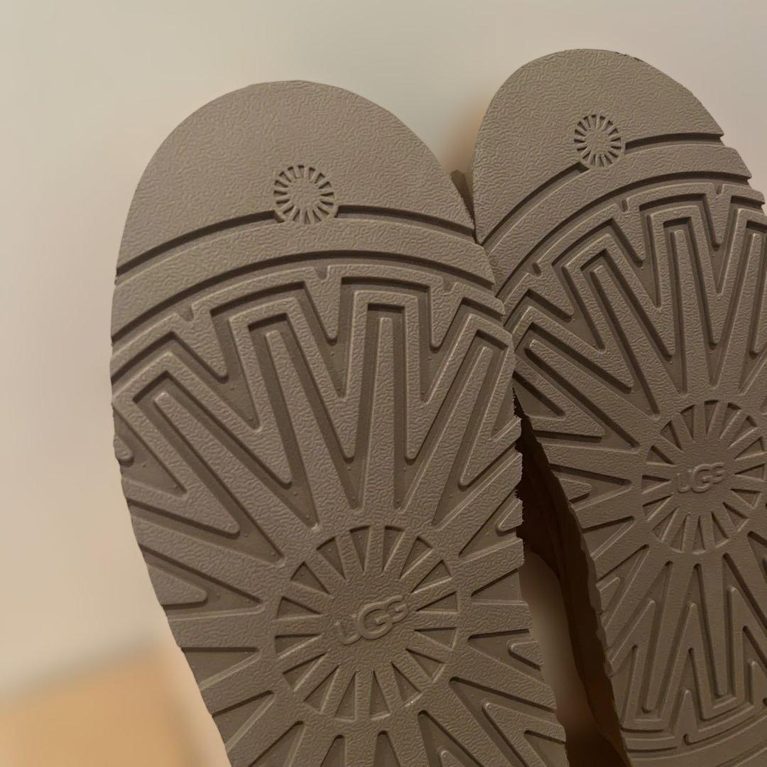 ugg アグ　Tazzelle タゼル　チェスナット　24センチ