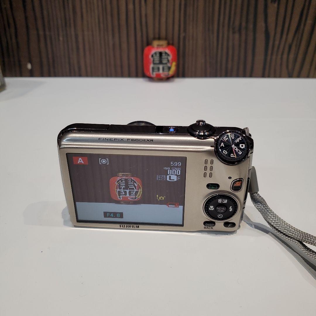 デジタルカメラ FUJIFILM FinePix F660EXR