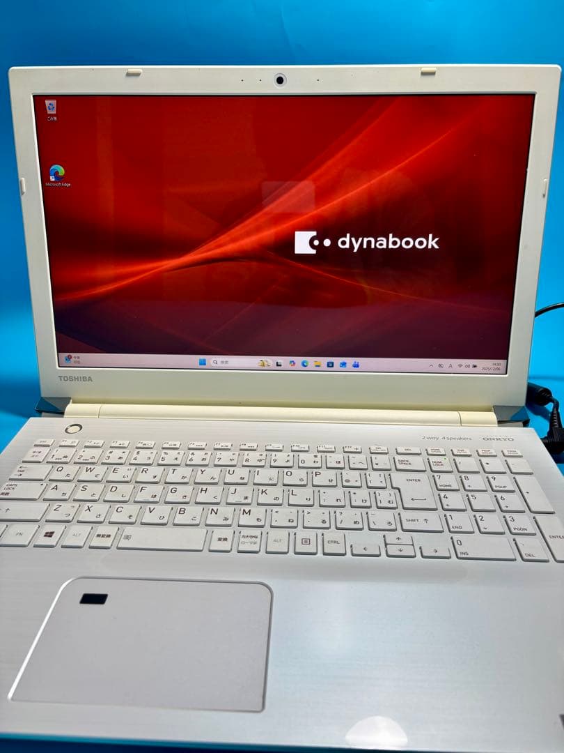 東芝 dynabook T75/FWS i7 8550U SSD2TB 32GB