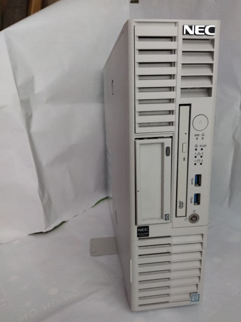 NEC Express5800/T110i-S サーバー(RDXドライブ内蔵)