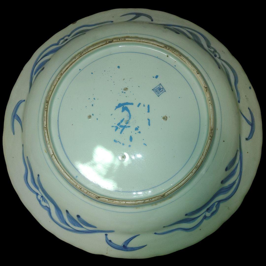 古伊万里　山水楼閣文染付輪花皿　直径40cm