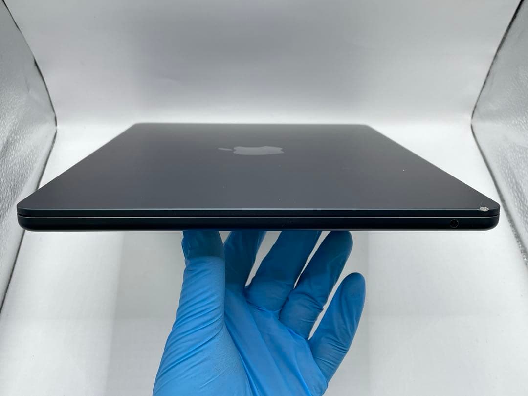 MacBook Air 2022 M2 ( 24GB /1 TB ) 中古品