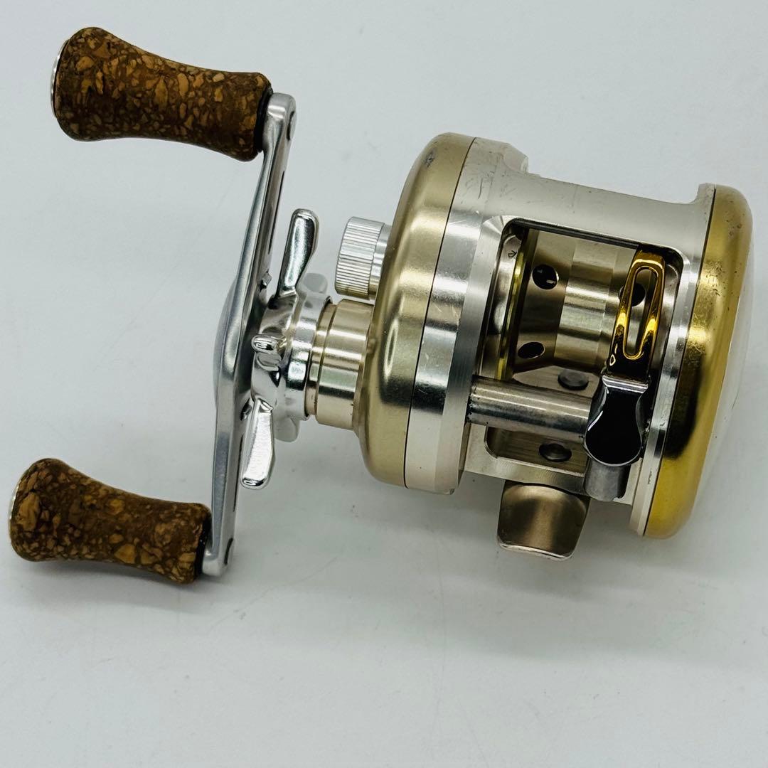 【美品/動作良好】ダイワ ミリオネア CV-Z 205（右ハンドル）