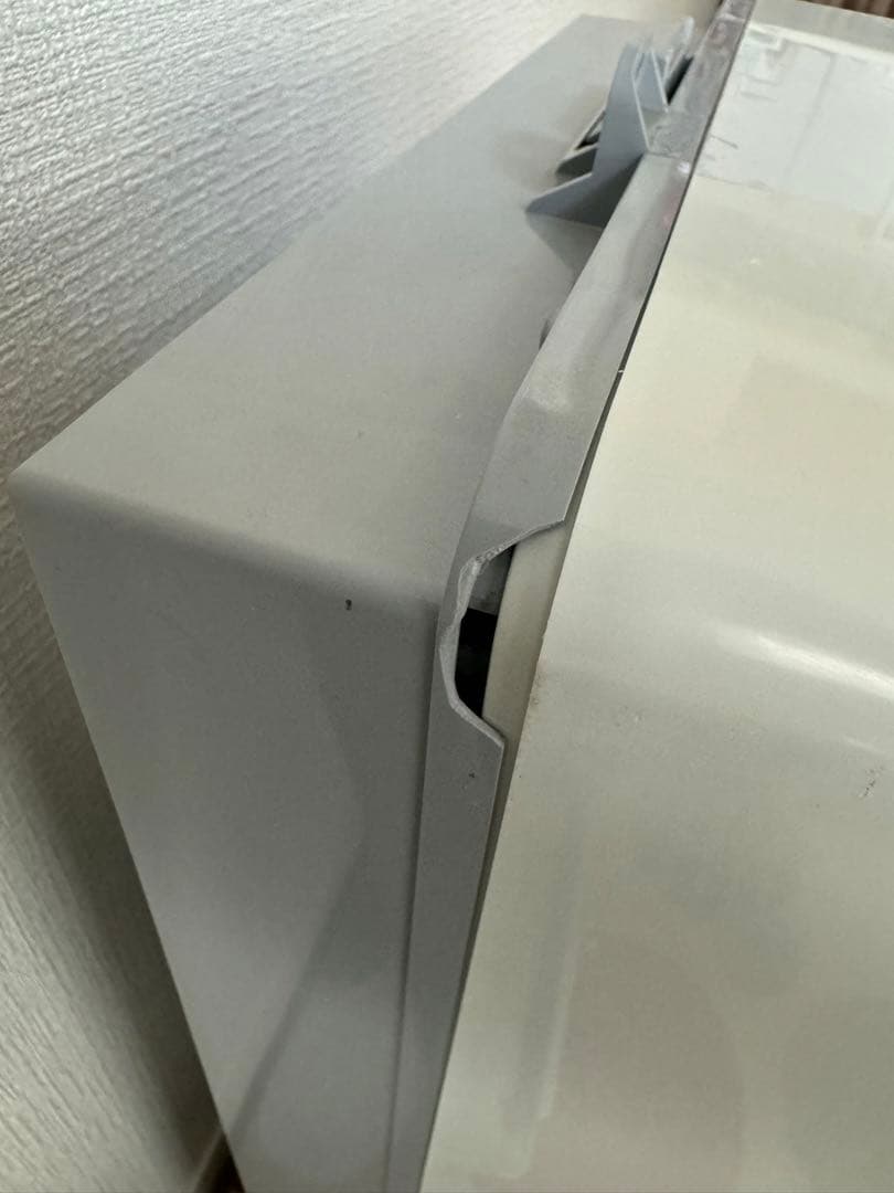 コロナルームエアコンウインド形冷房専用 形式名CW- 1 610 取り付け枠無し