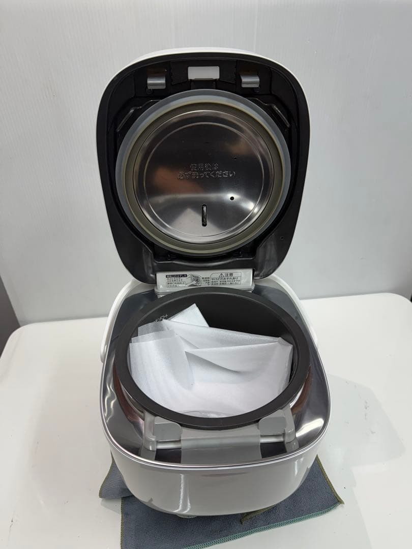 真空圧力IH TOSHIBA RC-10VST 2022年製