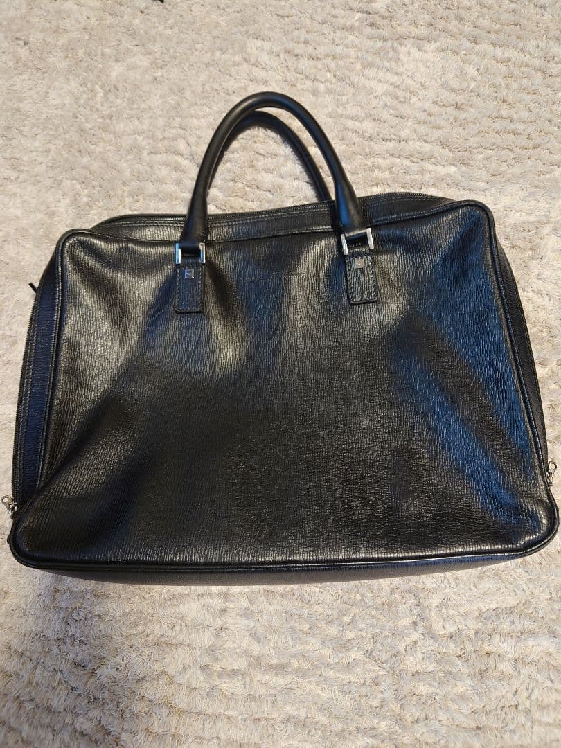 フェラガモ トートバッグ 2way ロゴ レザー 黒 大容量