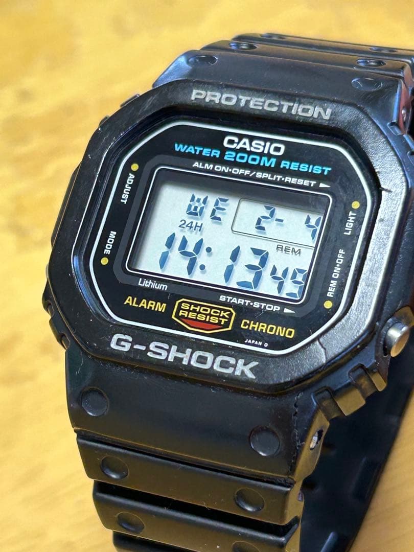 G-SHOCK DW-5600C スピード 200M スクリューバック　豆球緑