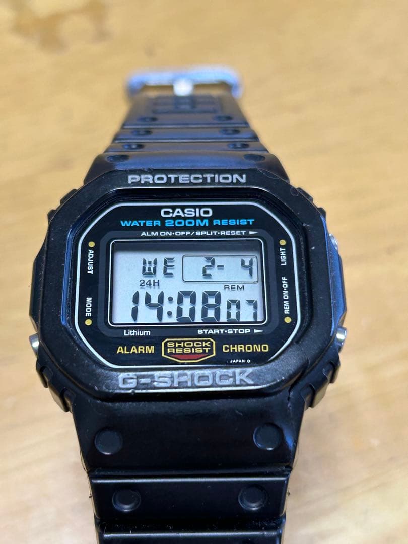 G-SHOCK DW-5600C スピード 200M スクリューバック　豆球緑
