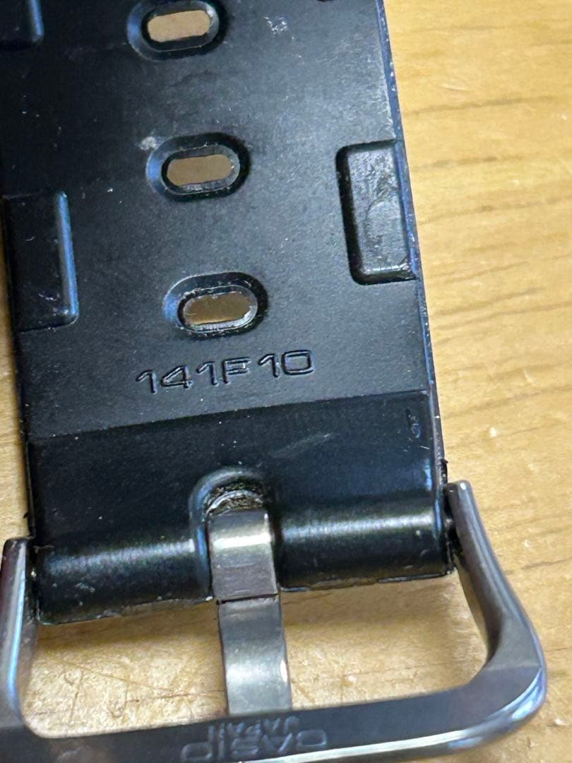 G-SHOCK DW-5600C スピード 200M スクリューバック　豆球緑