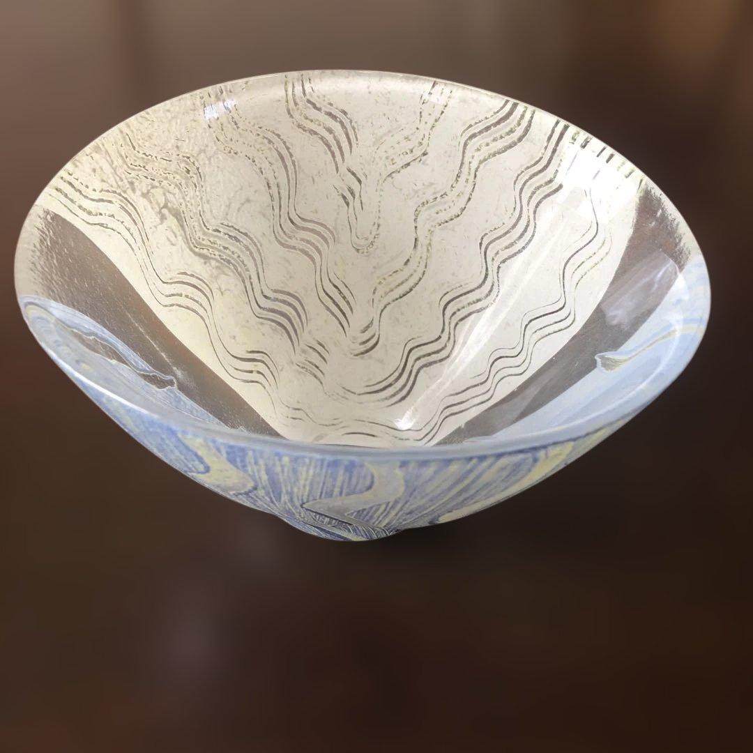 KOSTA BODA青と白の波模様 ガラスボウル