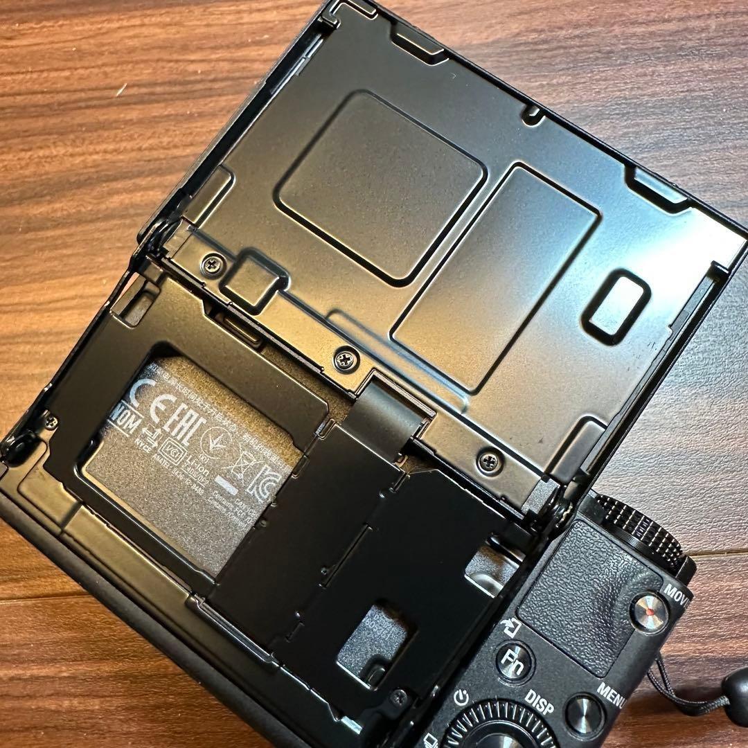 SONY Cyber-shot DSC-RX100M5 デジカメ4906