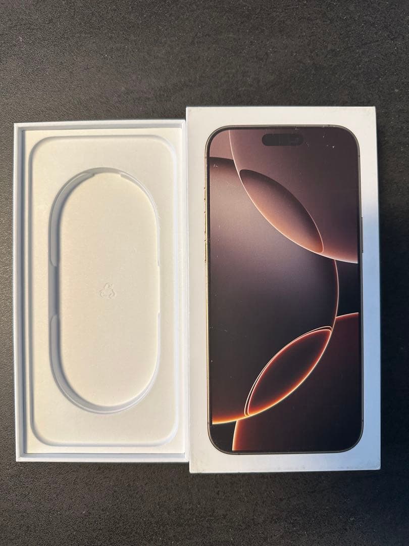 iphone 16 Pro max 256gb バッテリー100% 充放電2回