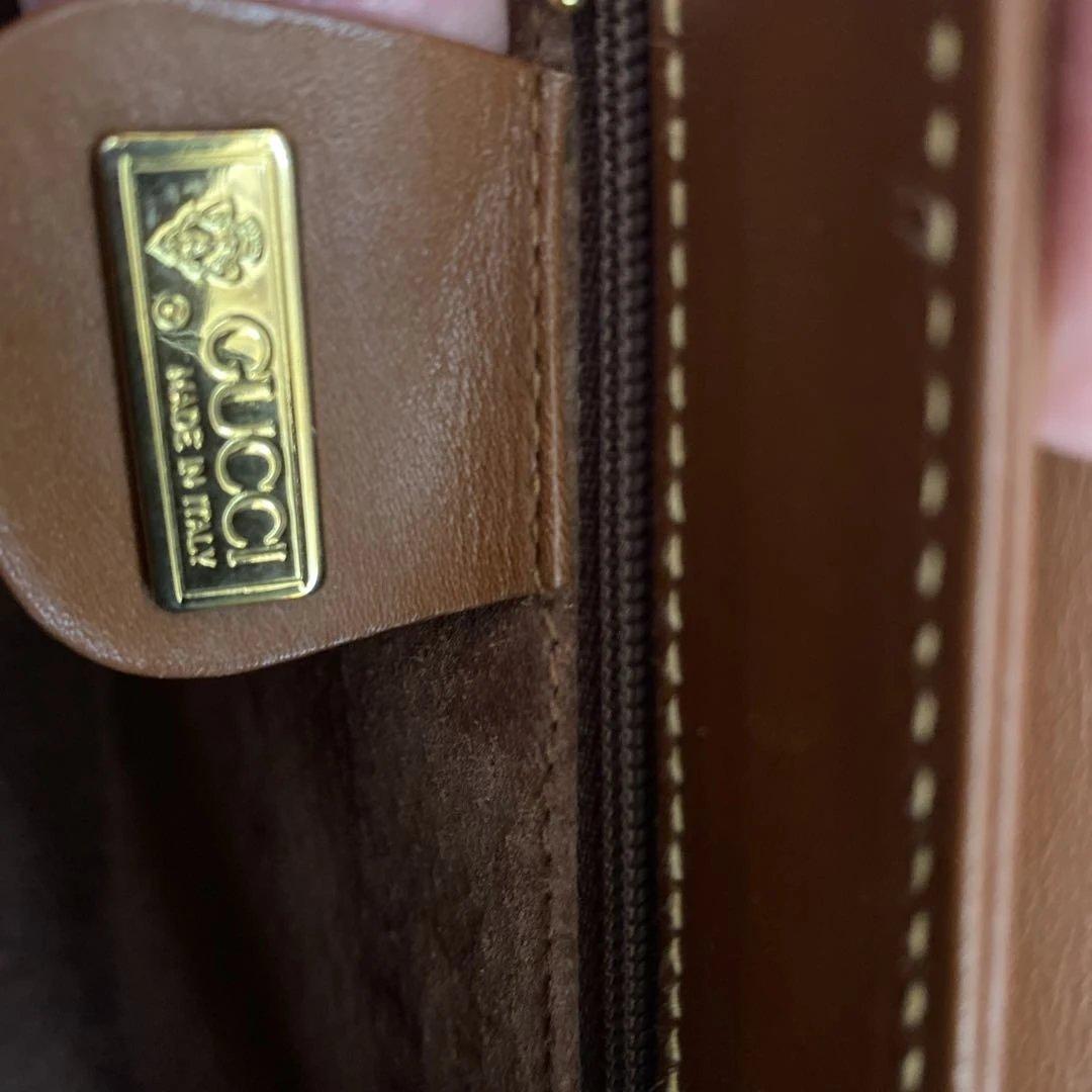 GUCCI ブラウン スエード ショルダーバッグ