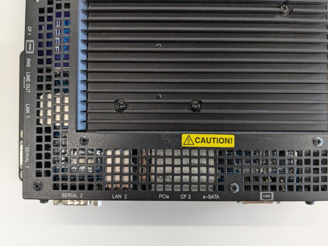 薄型PC　IPC-BX950T1D-DC556　WinXP Embedded