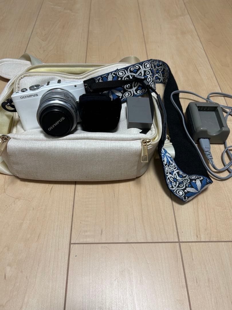 OLYMPUS オリンパス E-PL5 ミラーレス一眼カメラ