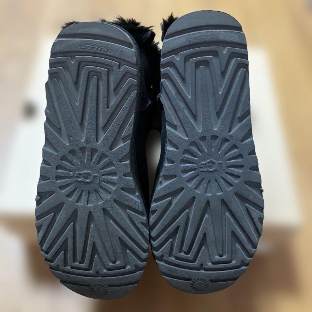 UGG ブラック ムートンブーツ ファー付き