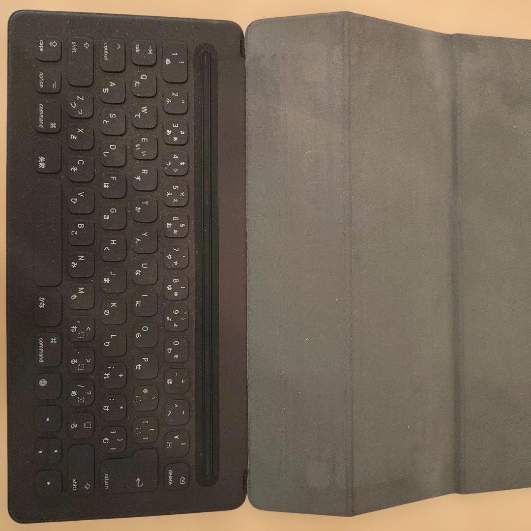 iPad Pro (12.9インチ) (第2世代) 64GB　Keybord付き