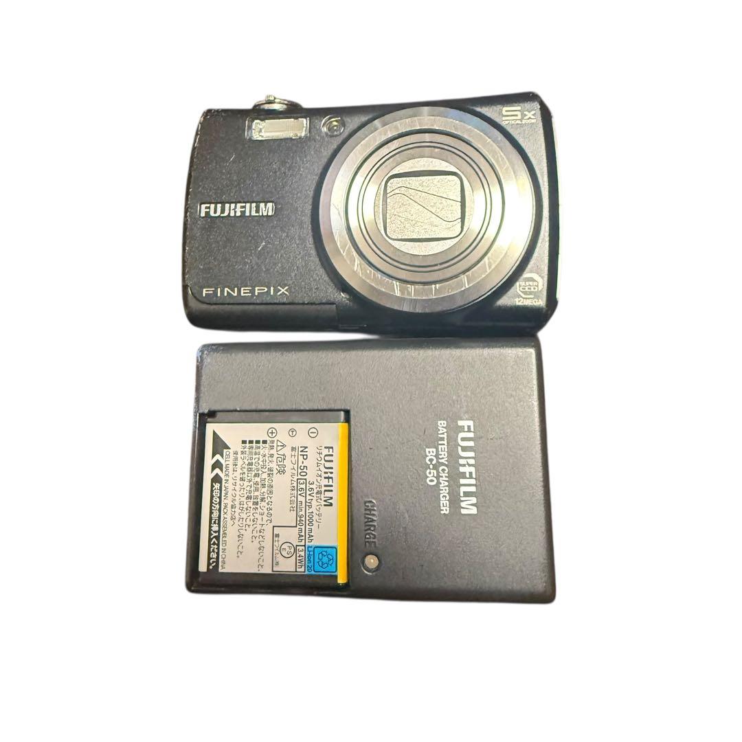 ★FUJIFILM 富士フイルム FinePix F100fdデジタルカメラ
