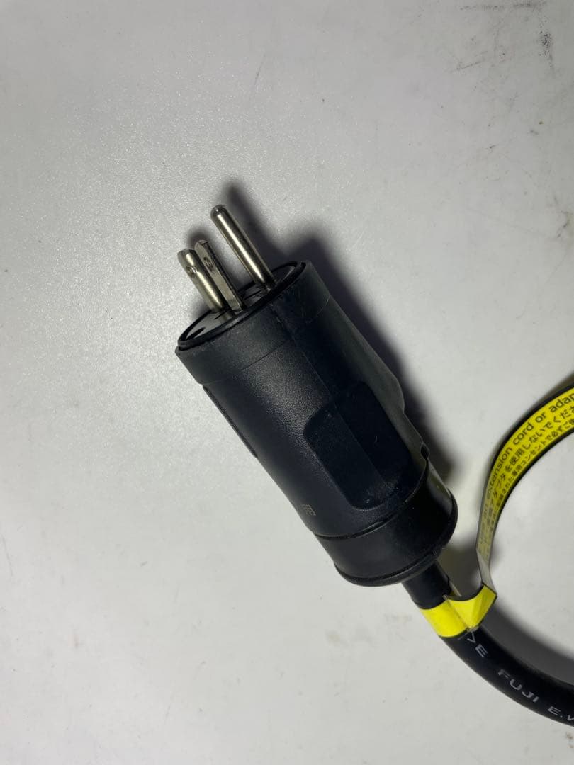 日産　リーフ　充電ケーブル　3NA1A