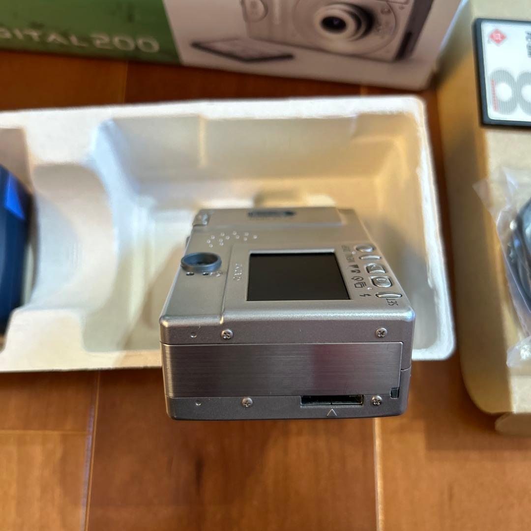Canon IXY DIGITAL 200 コンパクトデジタルカメラ