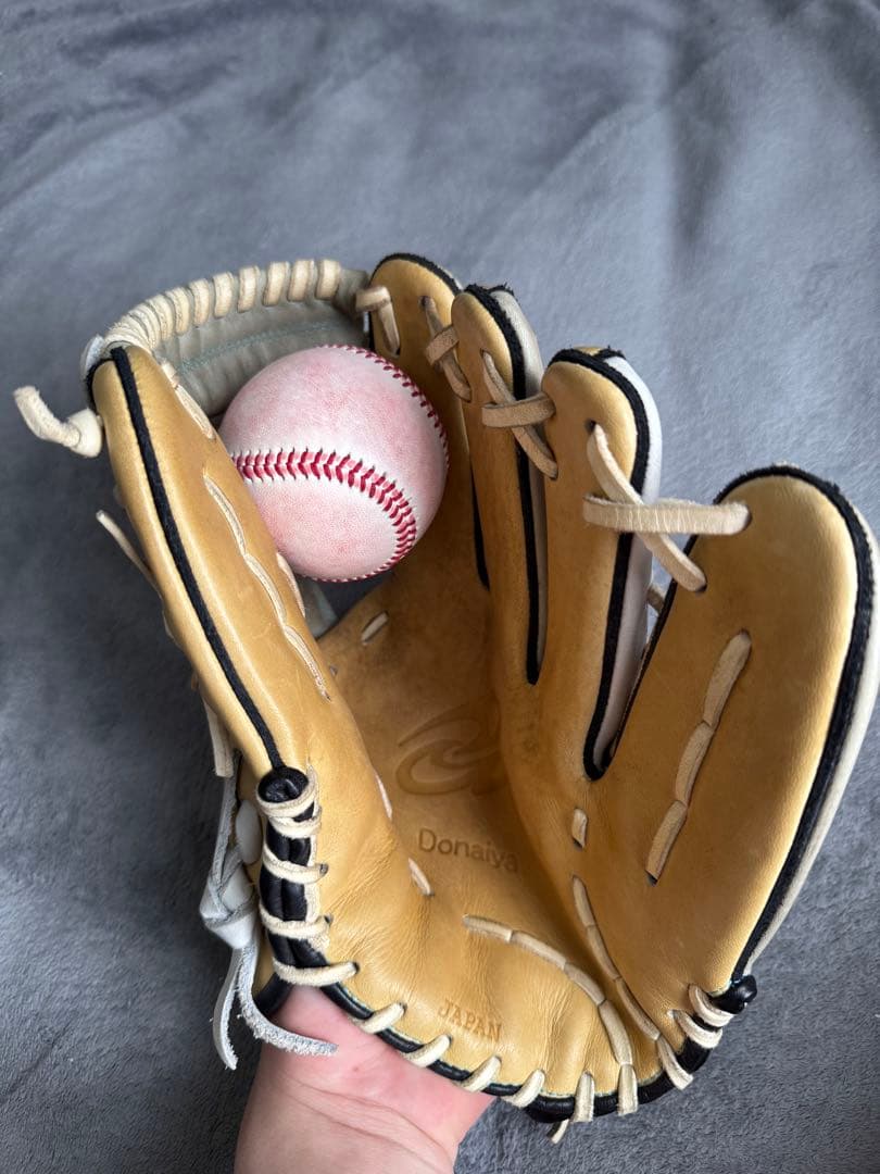ドナイヤ 硬式野球グローブ 内野手 山田哲人モデル