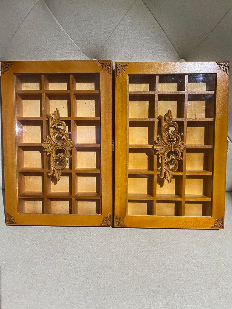 ナチュラルロココ仕様♦️アンティーク調 コレクションケース♦️新品♦️送料込