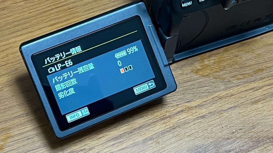 【美品】Canon EOS 80D デジタル一眼レフカメラ【値引き】