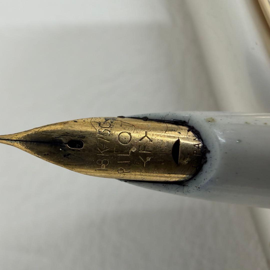 P18【万年筆】パイロット　PILOT 白　クローバー　K18 18K